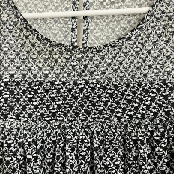 Max Studio women’s black and white blouse size large - Picture 2 of 10